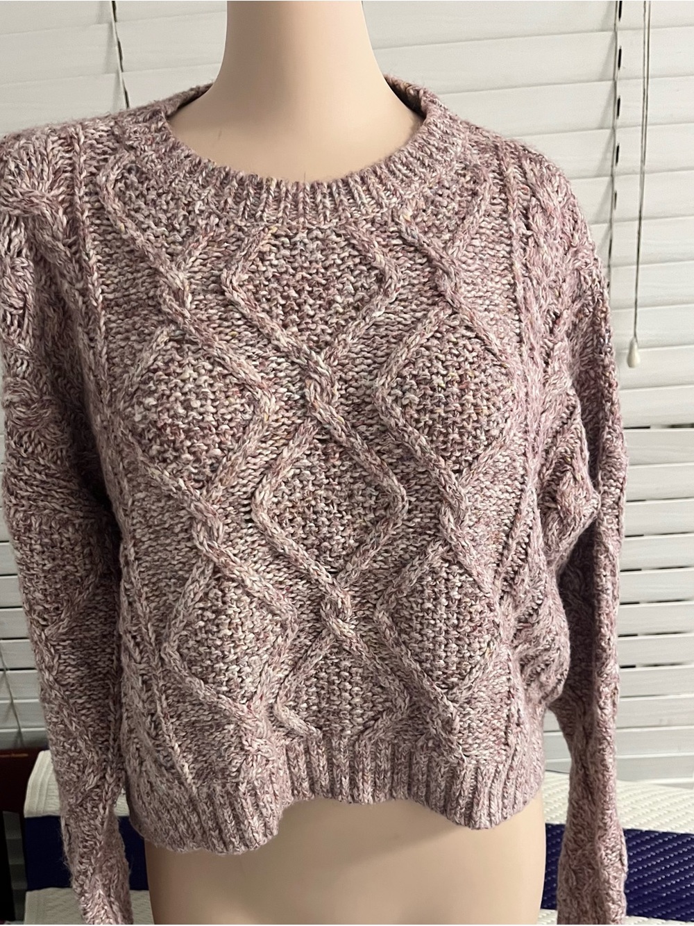 La Hearts Cable Knit Crewneck Sweater in Mauve Pink